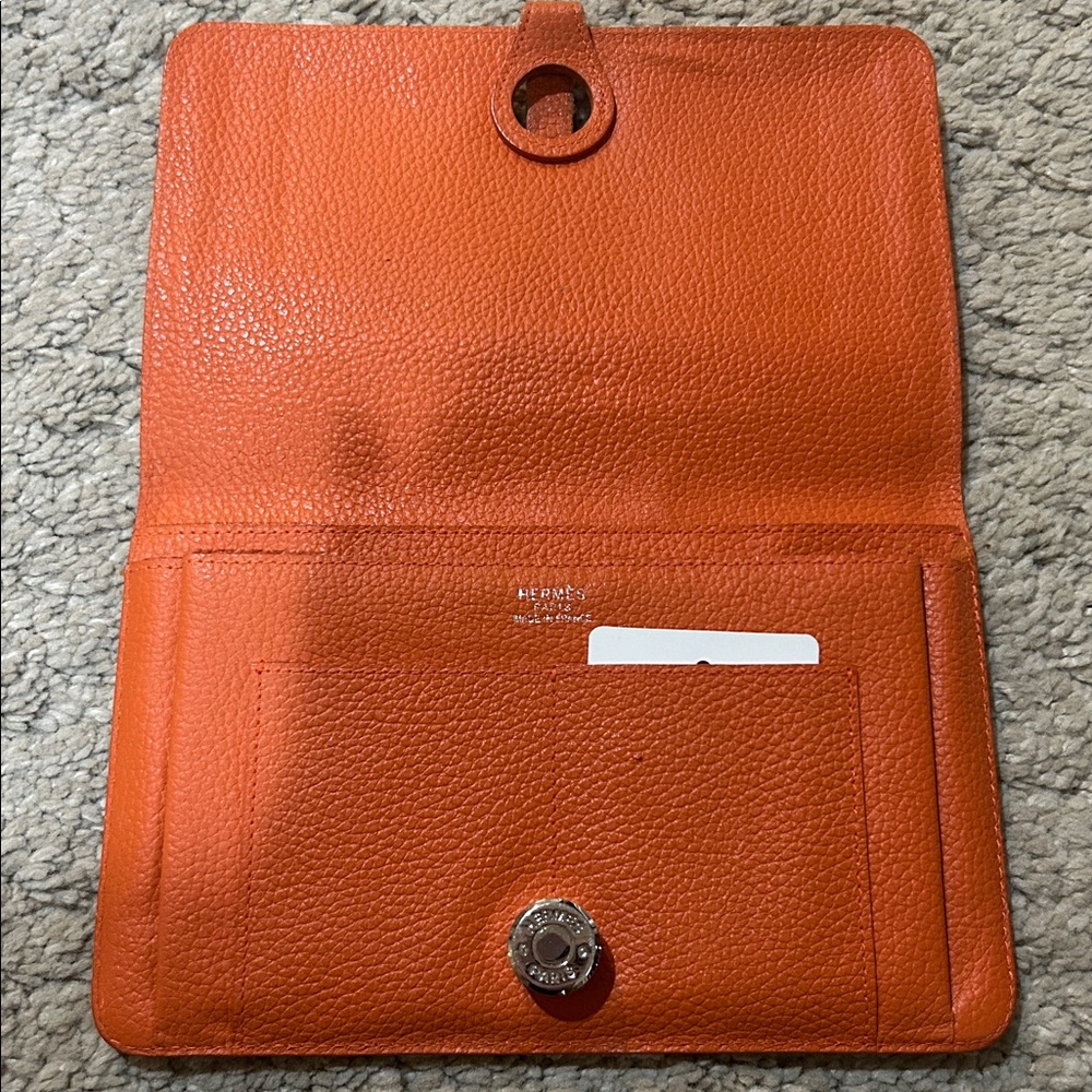 Authenticated Hermes wallet EUC - image 3